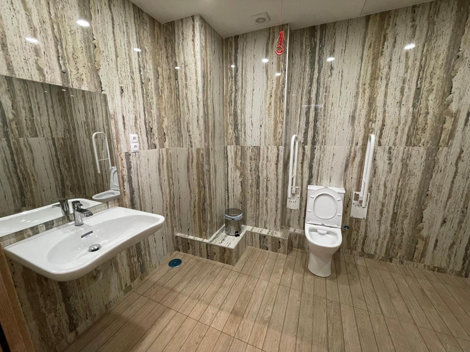 Velvet Hostels Pacifico Мадрид Екстериор снимка